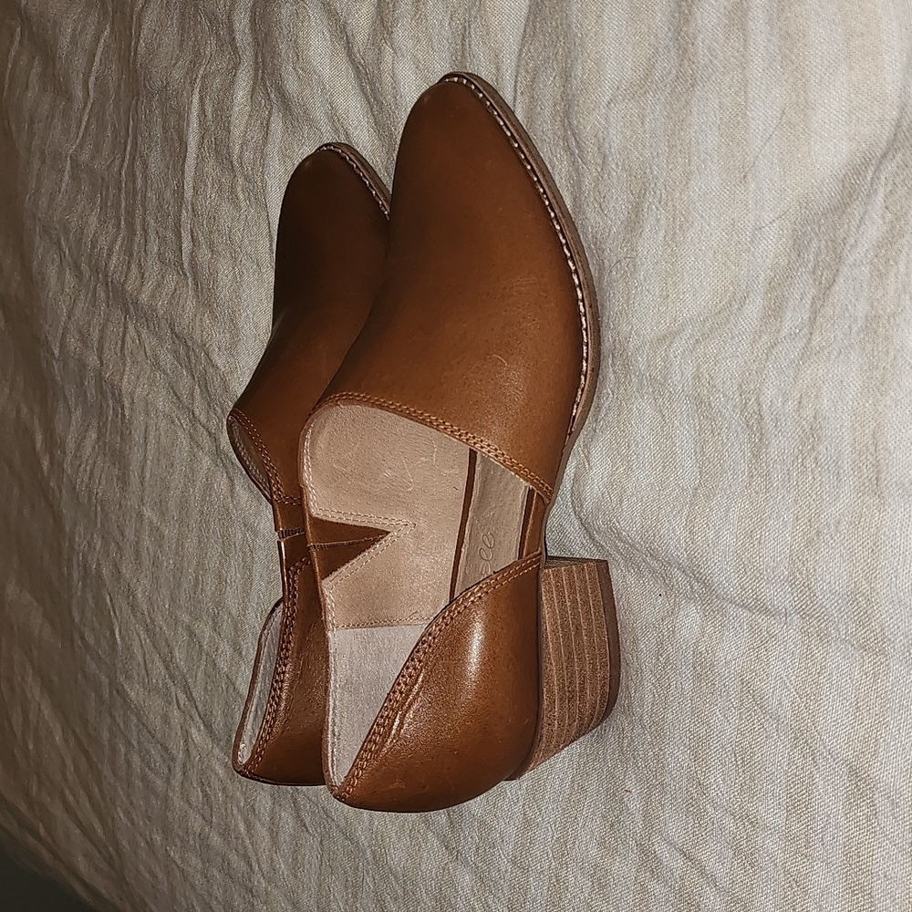New Madewell "The Lucie" Genuine Leather Caramel Brown Flat Bootie - Picture 2 of 8